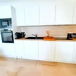 Superbe 4P Renove Climatise Avec Terrasse Proche Mer Et Centre - Fr-1-196-359